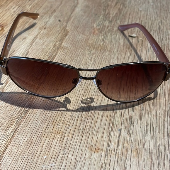 Oscar de la Renta Other - Oscar Dela Renta Mod 3027210 Avitor Sunglass